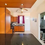 Colonial Studio/Apartment